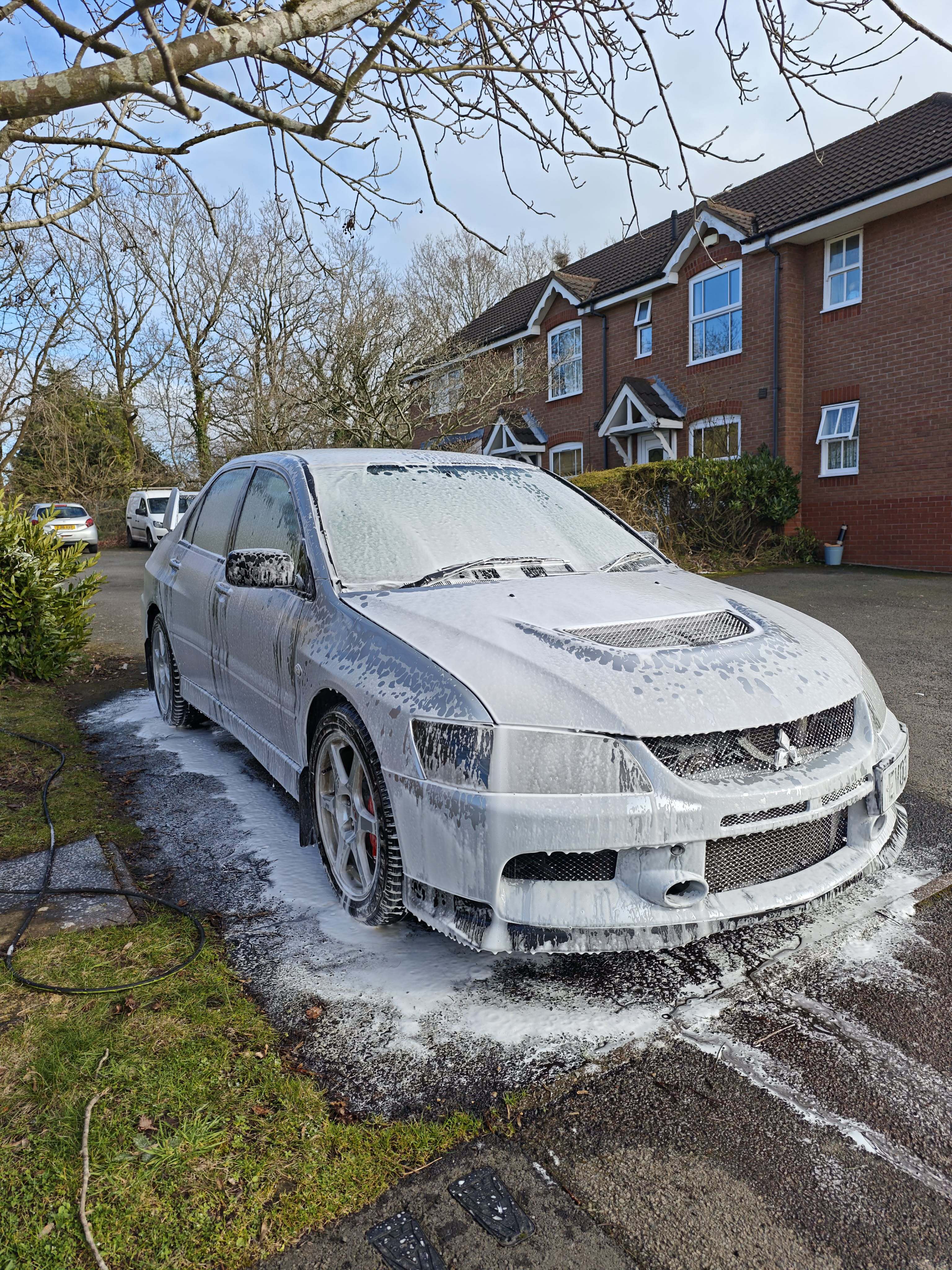 Premium Exterior with Water Beading Finish